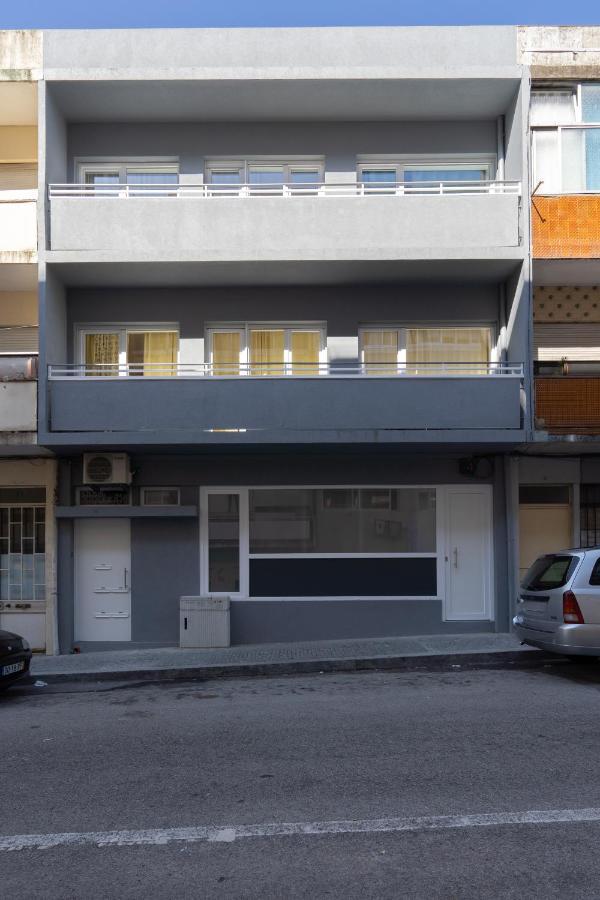 Sweet Sunny Flat W/ Balcony - Gaia Apartment บีลาโนวาเดกายา ภายนอก รูปภาพ