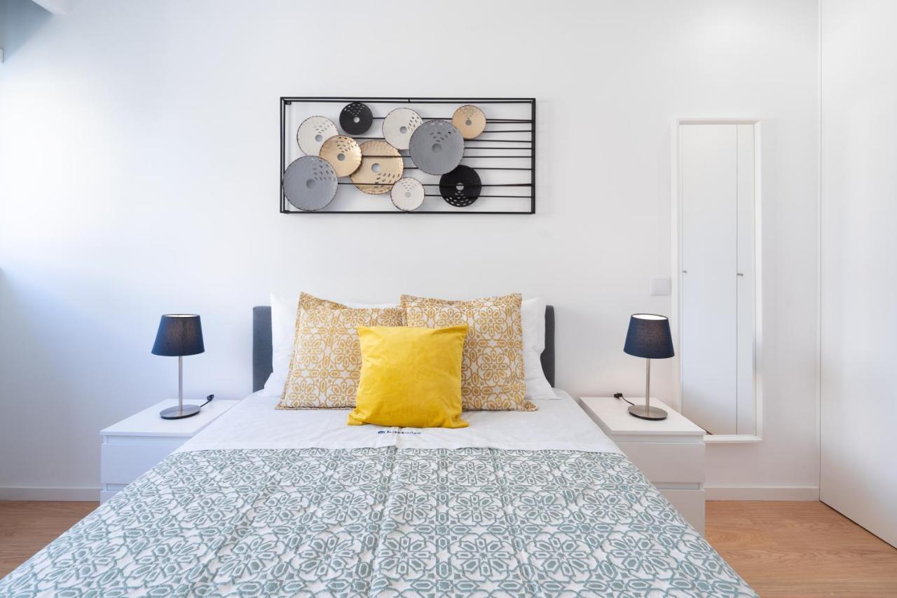 Sweet Sunny Flat W/ Balcony - Gaia Apartment บีลาโนวาเดกายา ภายนอก รูปภาพ