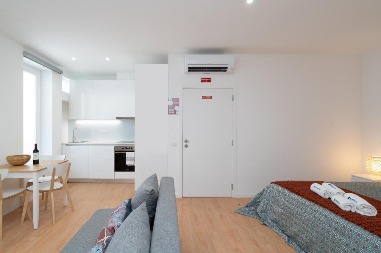 Sweet Sunny Flat W/ Balcony - Gaia Apartment บีลาโนวาเดกายา ภายนอก รูปภาพ
